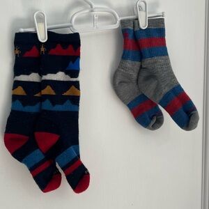Smartwool Kids Youth Socks - Red, Blue, Gray - size Medium - 2 pairs